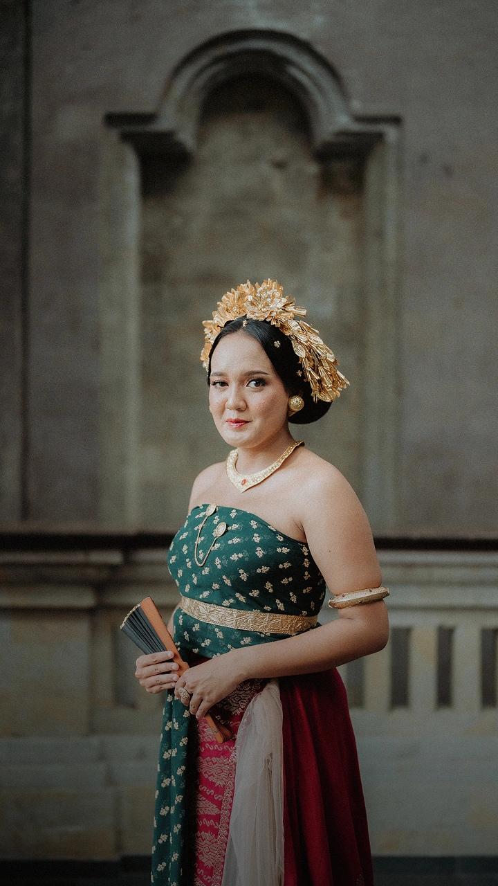 bride or groom portrait pic